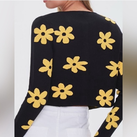 Forever 21 Daisy Crop Cardigan Cream Blue Small Preppy Twee Coquette Spring Chic - Picture 5 of 9